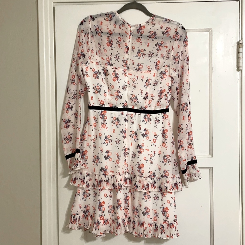 Lulus White Floral to See Dress